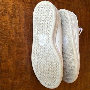Adidas Stan Smith - fits like an 8.5/9